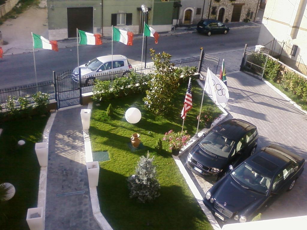 Hotel De Meis Capistrello Exterior foto